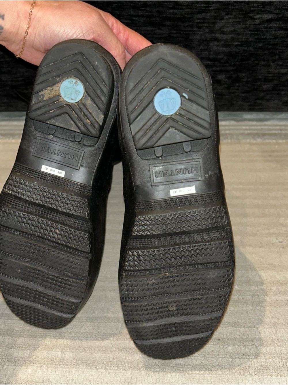 Hunter Black Mid Rain Boots with Logo - Picture 5 of 6